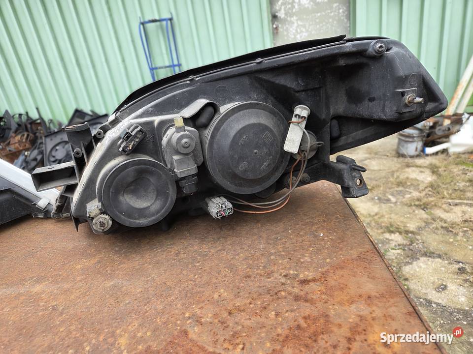 Lampy Nissan Primera P12