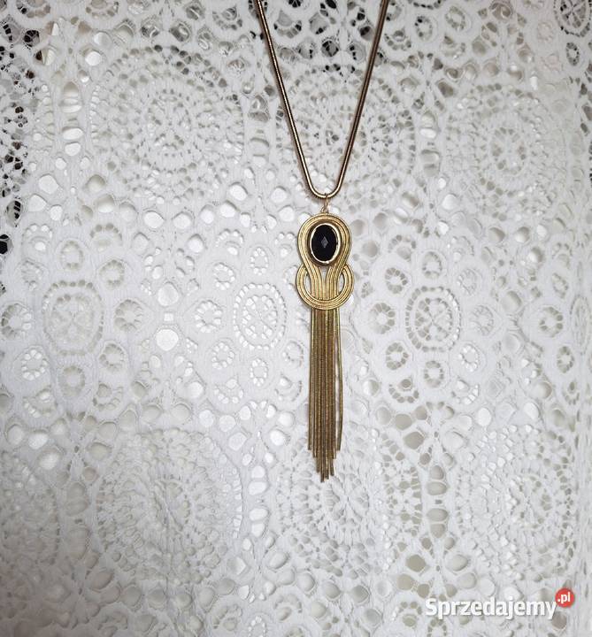 Ciekawy klasyczny wisiorek na łańcuszku Lublin