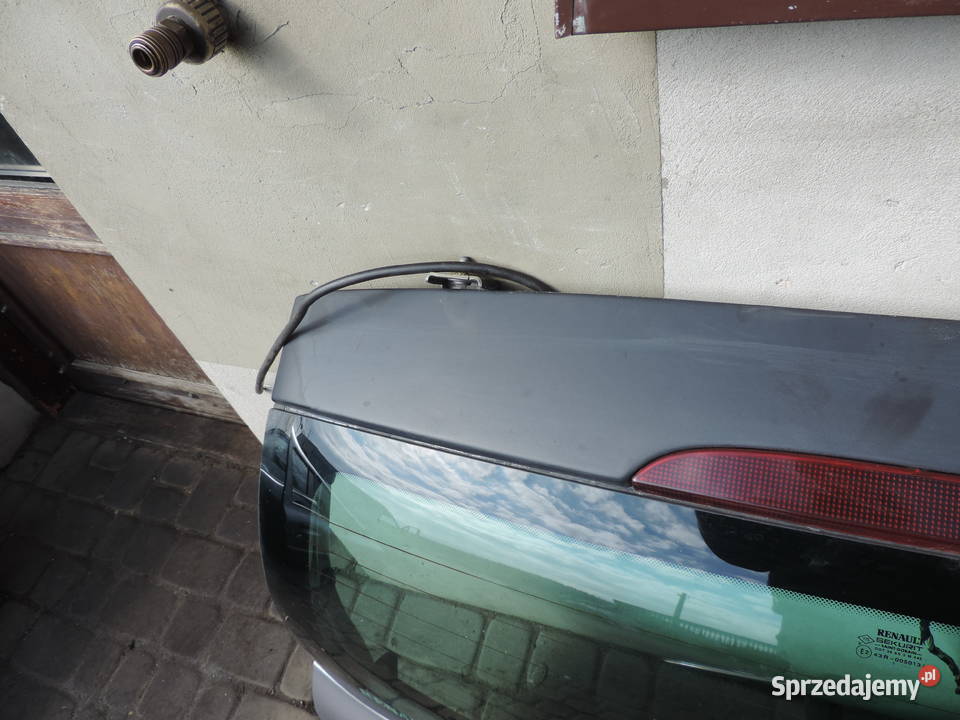 KLAPA BAGAŻNIKA TYŁ RENAULT CLIO II 2 FL NV603 Rok produkcji 2004 Nowy Sącz