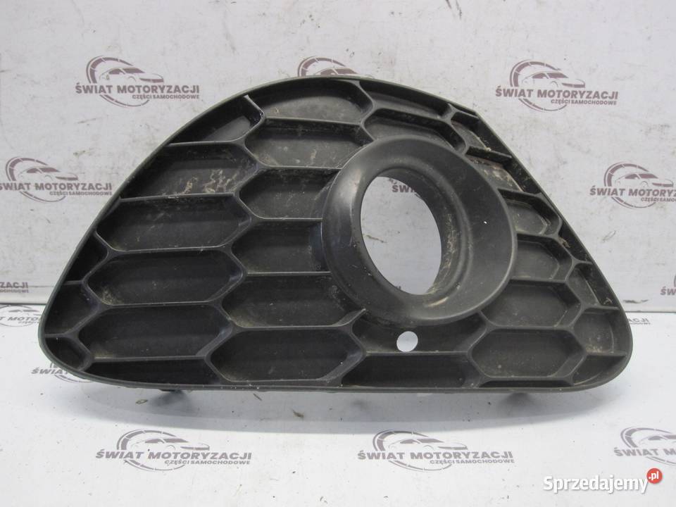 GIULIETTA 10r kratka zderzaka halogenu prawy osobowe Listwy i nakładki sprzedam