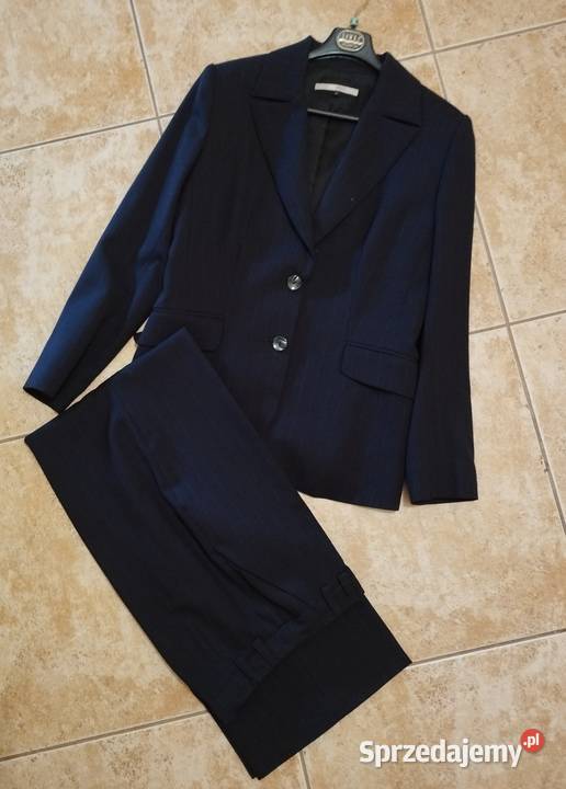 Garnitur w prążki granatowy sprzedam Pozostałe