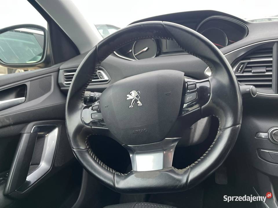 PEUGEOT 308 II 12i PureTech 110 FK369 manualna