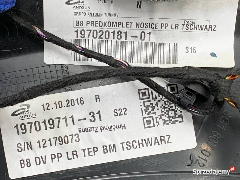 BOCZEK DRZWI PRAWY PRZÓD VW PASSAT B8 Kombi