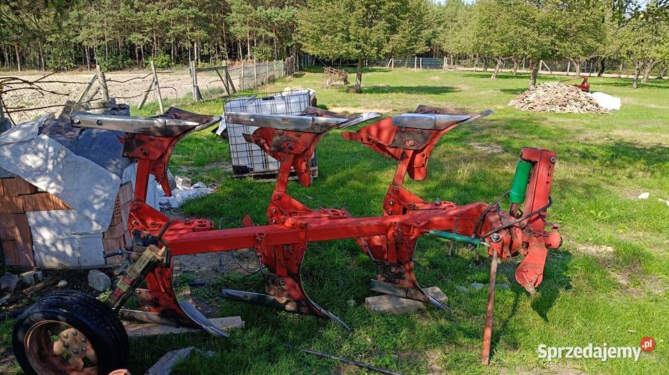 Pług Krone 3 skibowy obrotowy nieuszkodzony Pługi Pługi
