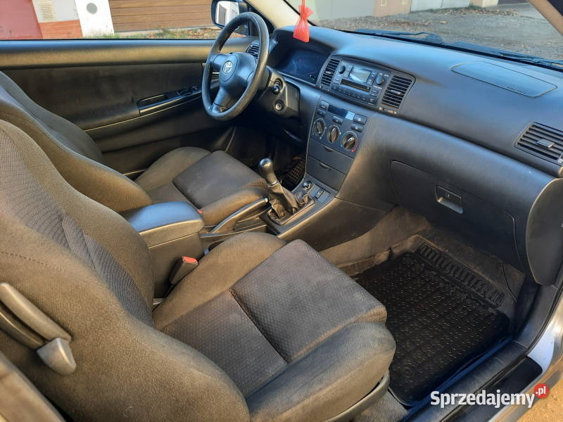 Toyota Corolla 14 D4D 90 salon przebieg 204000 kurtyny powietrzne Wałbrzych