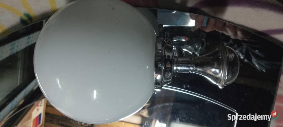 Lustra do lazienki podswietlane sprzedam