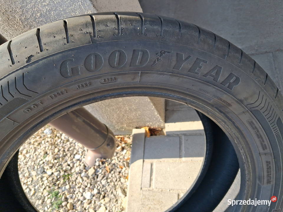 Opony letnie Goodyear efficient 21555 R18 55