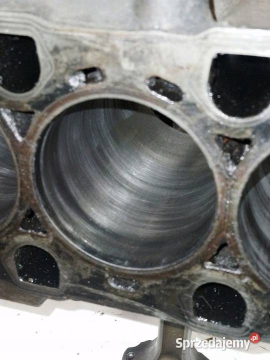 BLOK SILNIKA GOŁY HRC2724 25 TD DISCOVERY II Sosnowiec