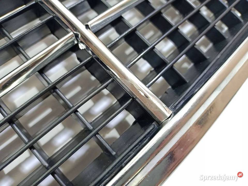 Mercedes CKLASA W202 9301 ATRAPA GRILL PRZÓD świętokrzyskie