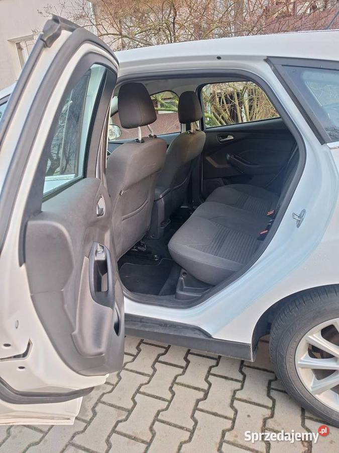 Piękny Ford Focus Puławy