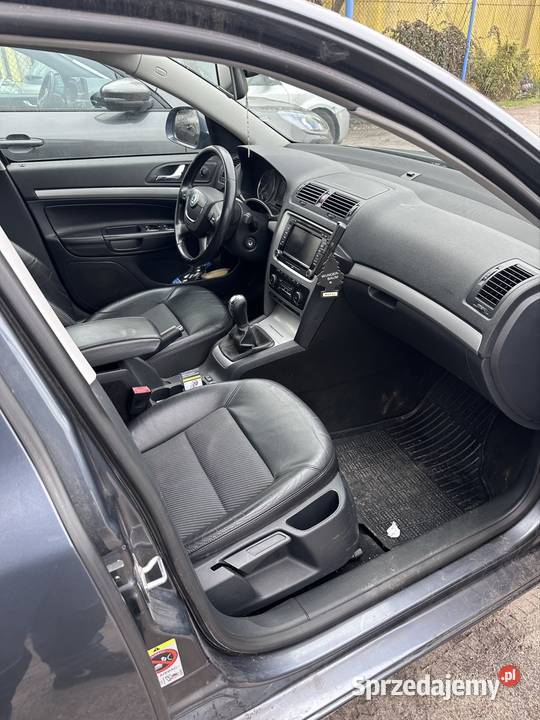 Skoda Octavia II 201016 TDI Zadbana Xenon serwisowany w ASO Toruń