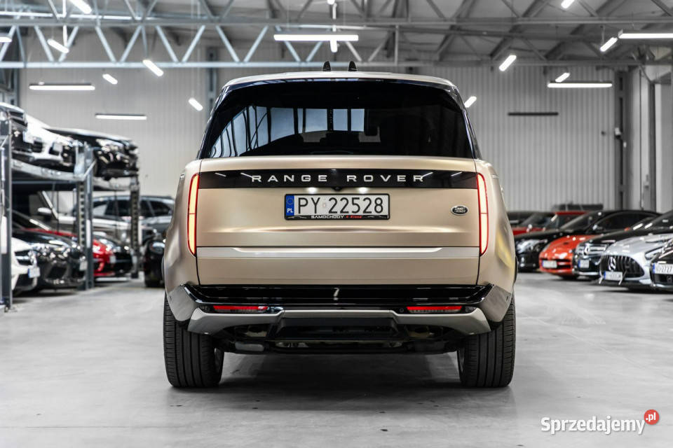 Land Rover Range Rover V8 530 First Edition LWB światła przeciwmgielne Węgrzce