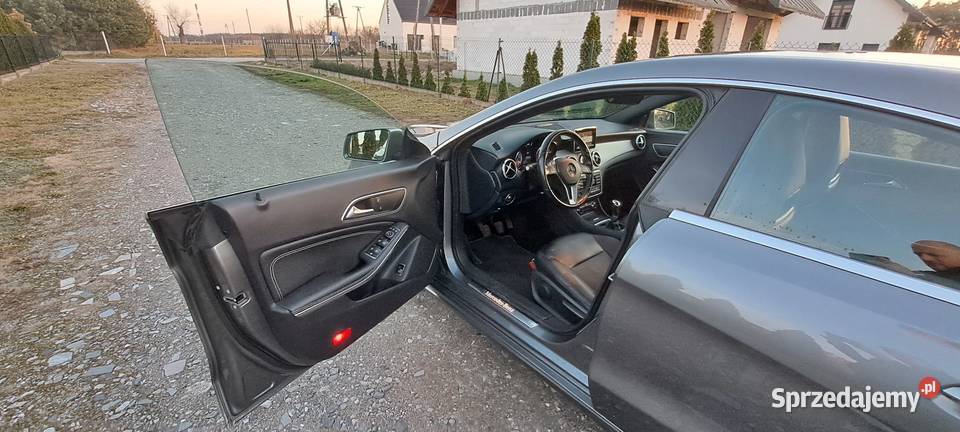 Sprzedam Mercedesa cla 200 nieuszkodzony CLA Sieradz