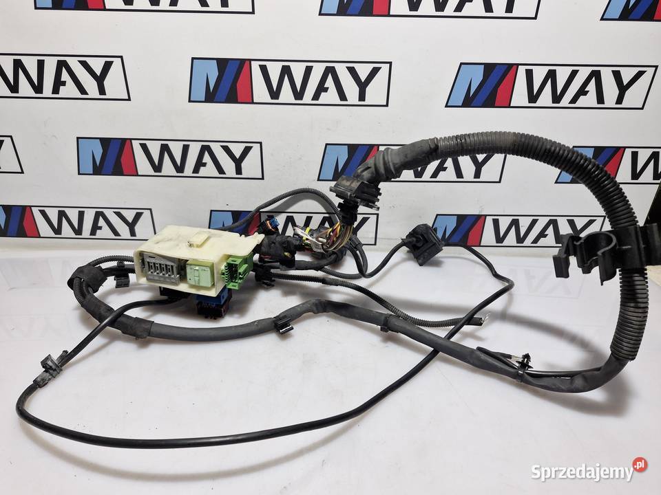 BMW F30 F31 LCI 20 D B47 WIĄZKA PRZEWODÓW osobowe Materiały instalacyjne