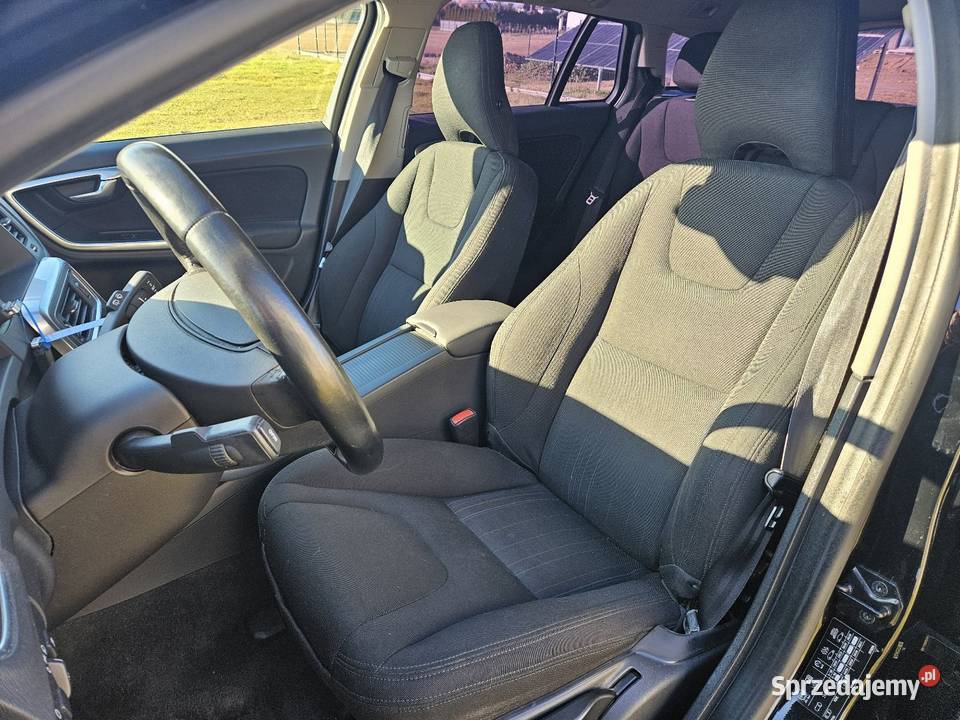 Volvo V60 16TB T4 180 Klimatronik Parktronik nieuszkodzony lubelskie Prawiedniki