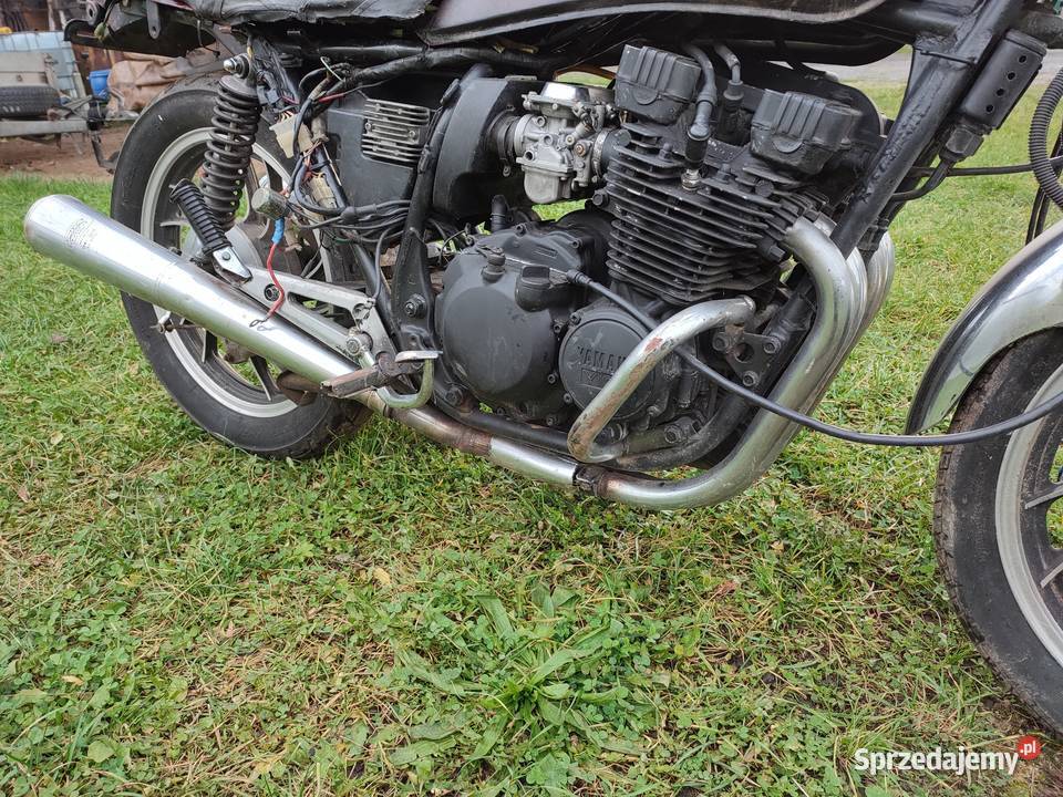 Yamaha XJ 550 części lampa licznik kapa Pozostałe