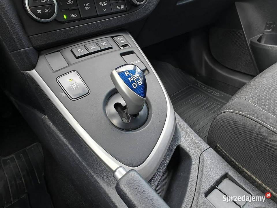 Toyota Auris II 2012 szary Karczew