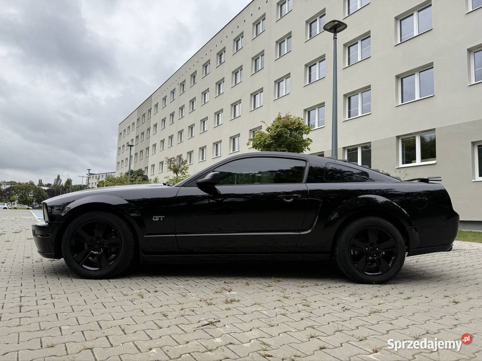 Ford Mustang GT V8 AUTOMAT 46 PREMIUM ALL BLACK Mustang