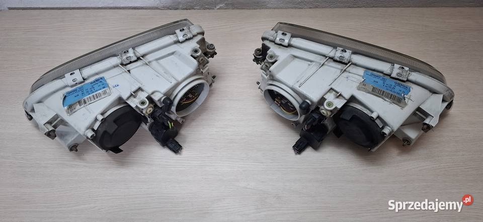 Lampa Reflektor Volvo V40 S40
