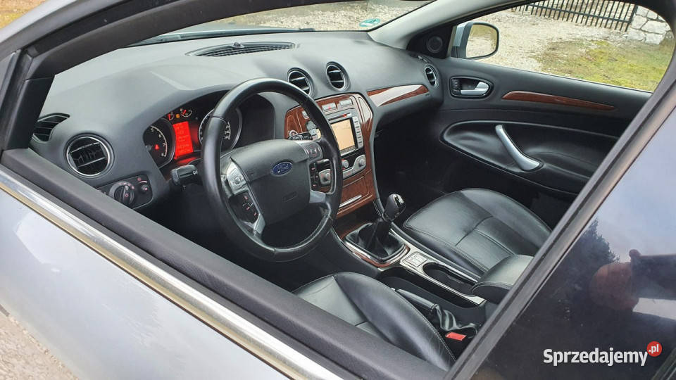 Ford Mondeo 20 16v 146 GHIA NAVI Climatronic komputer pokładowy Chmielnik