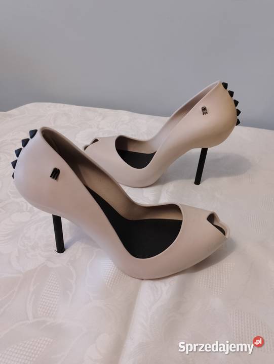 Szpilki MELISSA beżowe peep toe ozdobne czarne Oborniki