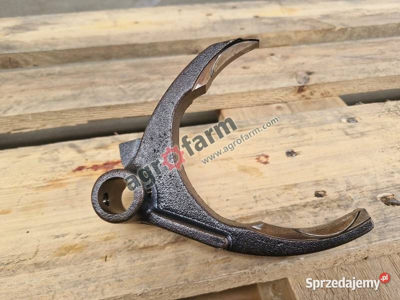 Widełki skrzyni biegów Valtra 6000 8000 C100 Byków