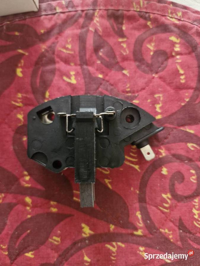 Regulator napięcia QVR10013 Stoczek Łukowski sprzedam