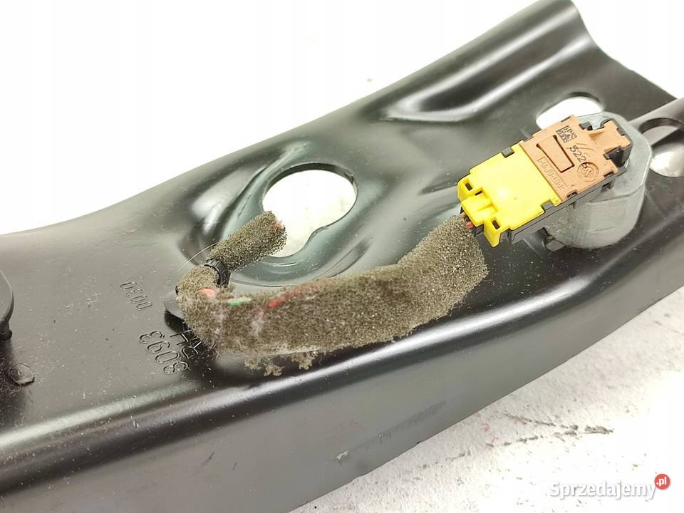 PAS BEZPIECZEŃSTWA PRAWY PRZÓD CZARNY VOLVO XC90