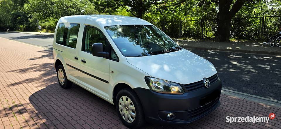 VW Caddy 20 MPI 110 bezwypadkowy oryginalny sprzedam
