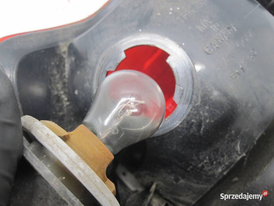 JEEP PATRIOT 24 B 10r lampa prawa tył 320342 Kielce sprzedam