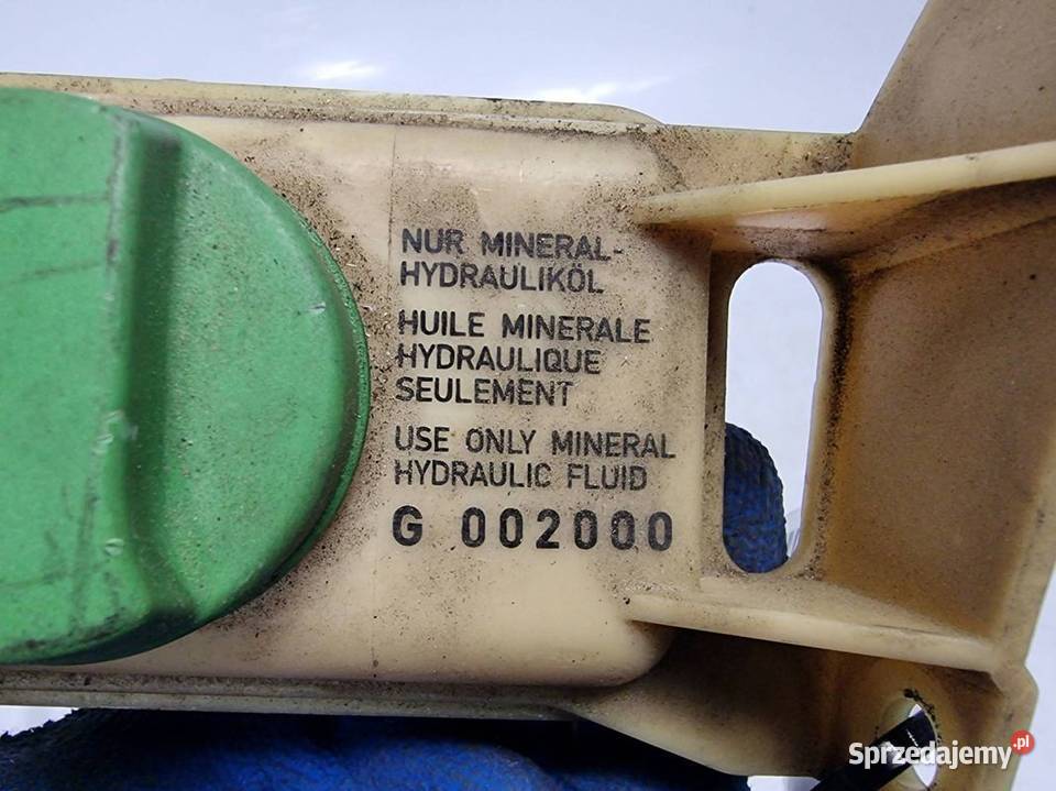 ZBIORNICZEK PŁYNU AUDI A4 B5 8D0422373C Lipno
