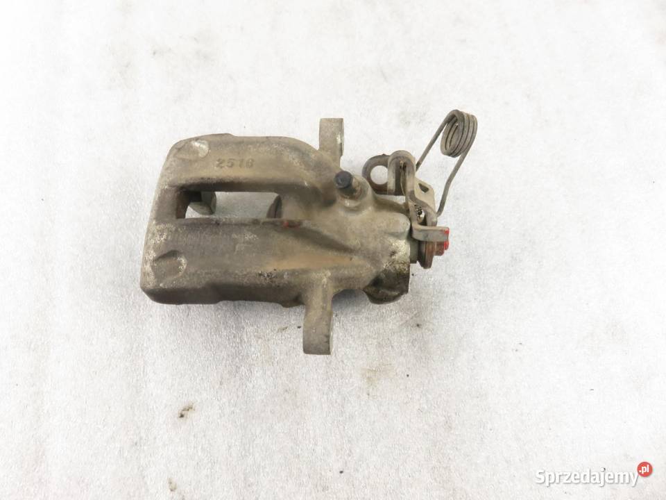 ZACISK LEWY TYŁ AUDI A6 C4 25 TDI osobowe małopolskie