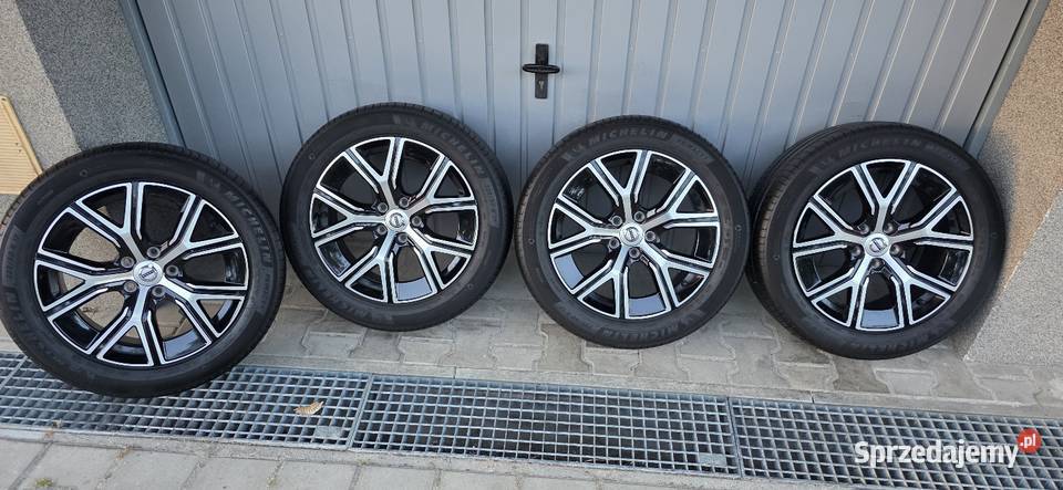 Oryginalne Koła Volvo V40 V60 S60 R17Opony Jelcz-Laskowice sprzedam