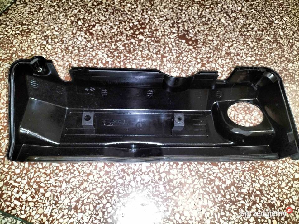 Osłona ozdobna cewek zapłonowych BMW E46 316i Ci osobowe śląskie Poręba