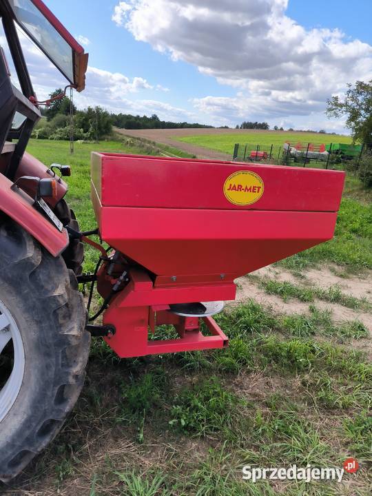 Rozsiewacz nawozu JARMET 1518M Rozsiewacze nawozów Lucim