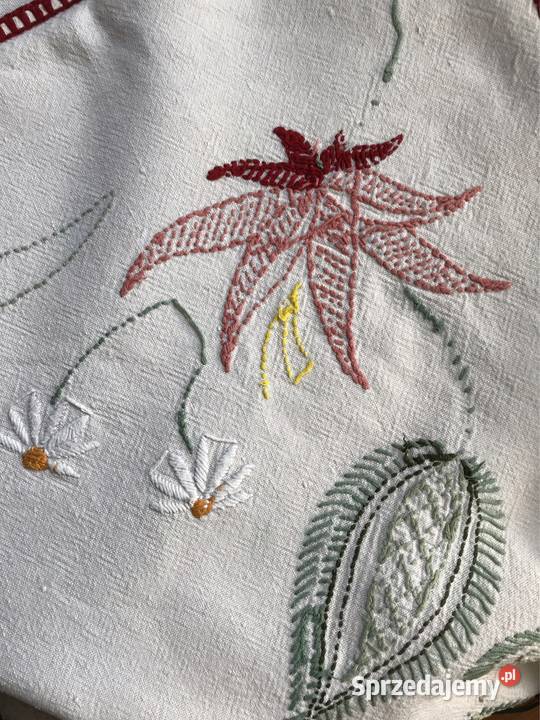 Biały obrus vintage ręcznie haftowany liście Warszawa