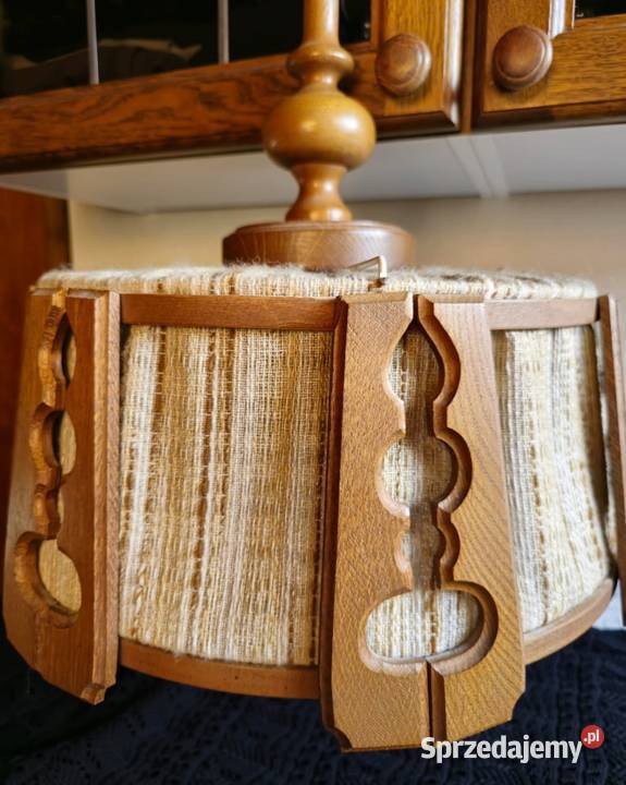 Lampa wisząca drewniana lata 7080 Lampy wiszące Jugów sprzedam