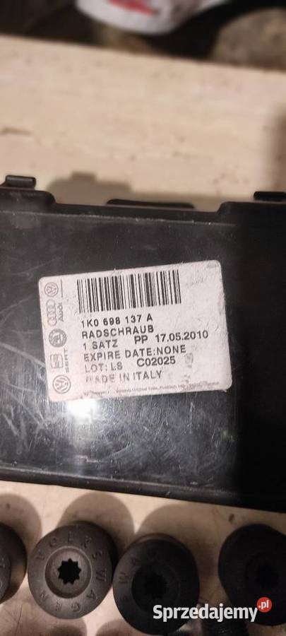 Zestaw śrub zabezpieczających 1K0 698 139 A VW Łowicz