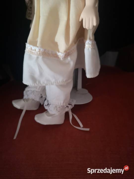 Lalka kolekcjonerska z kokardą Gdańsk