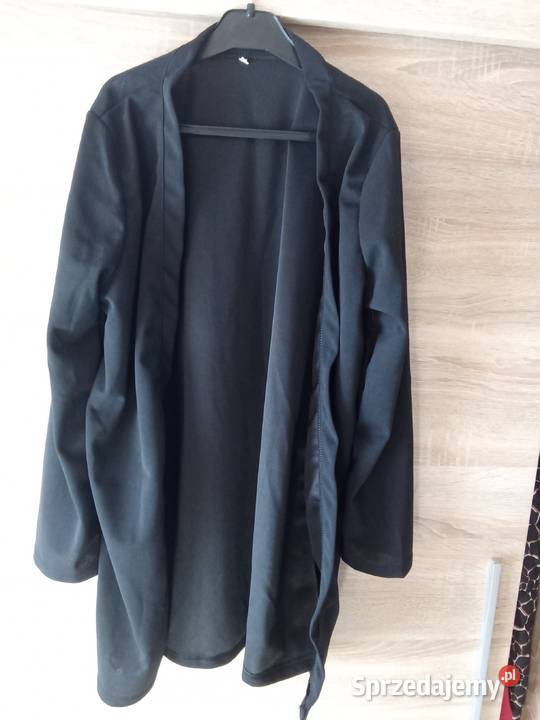 Sprzedam damski kpl trzy częściowy czarny