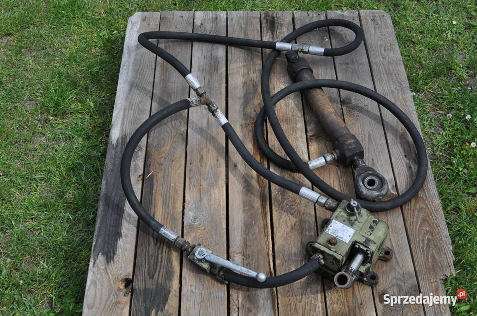 Siłownik z rozdzielaczem komplet nieuszkodzony Skarżysko-Kamienna