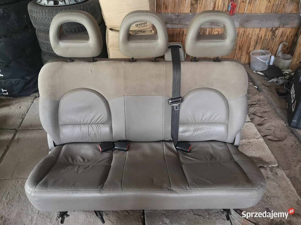 Kanapa tylna Chrysler Voyager IVTownCountry 0107 mazowieckie Trzcianka