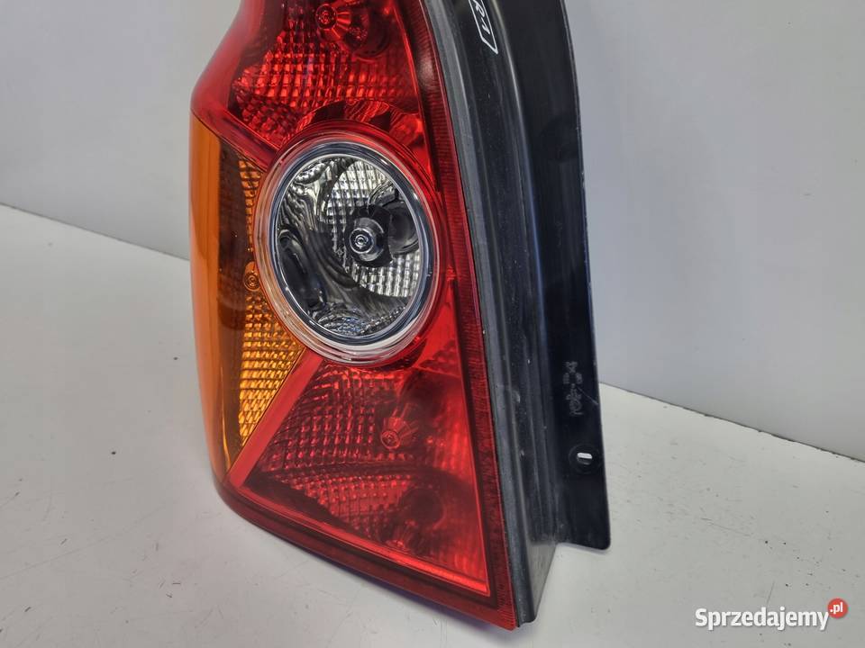 Hyundai Terracan I 0104r TYLNA LAMPA LEWA lewy lubelskie Rudka