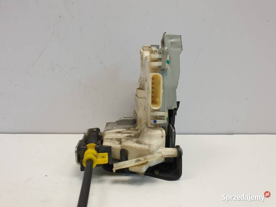 Audi A5 8T ZAMEK DRZWI PRAWY Tył 8K0839016C