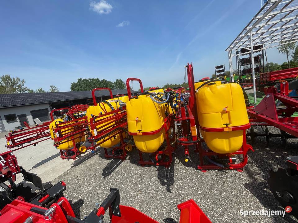 13 Opryskiwacz STRUMYK dowóz cała