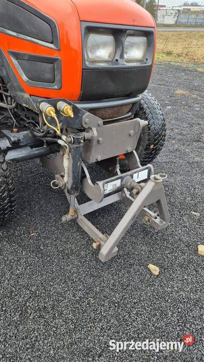 Traktorek komunalny KIOTI