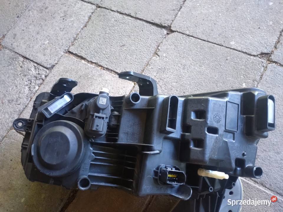 Lampa przednia Dacia Sandero lll osobowe Poznań