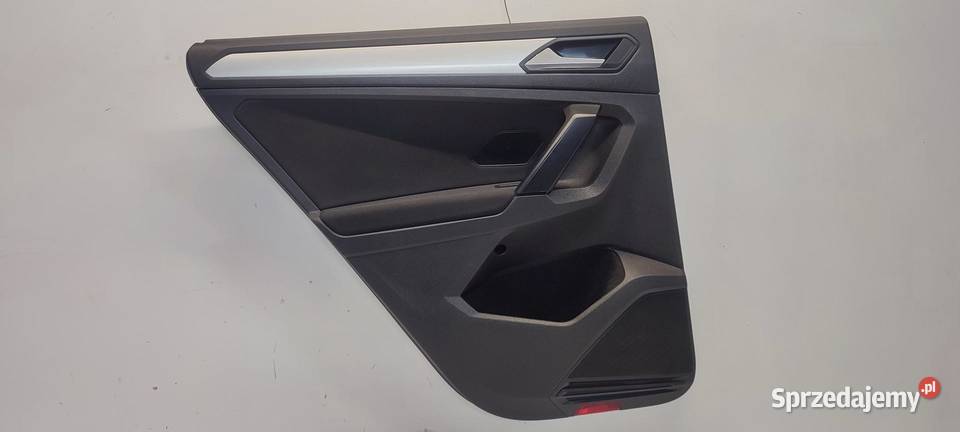 VW TIGUAN II BOCZEK DRZWI LEWY TYŁ 5NA867211L