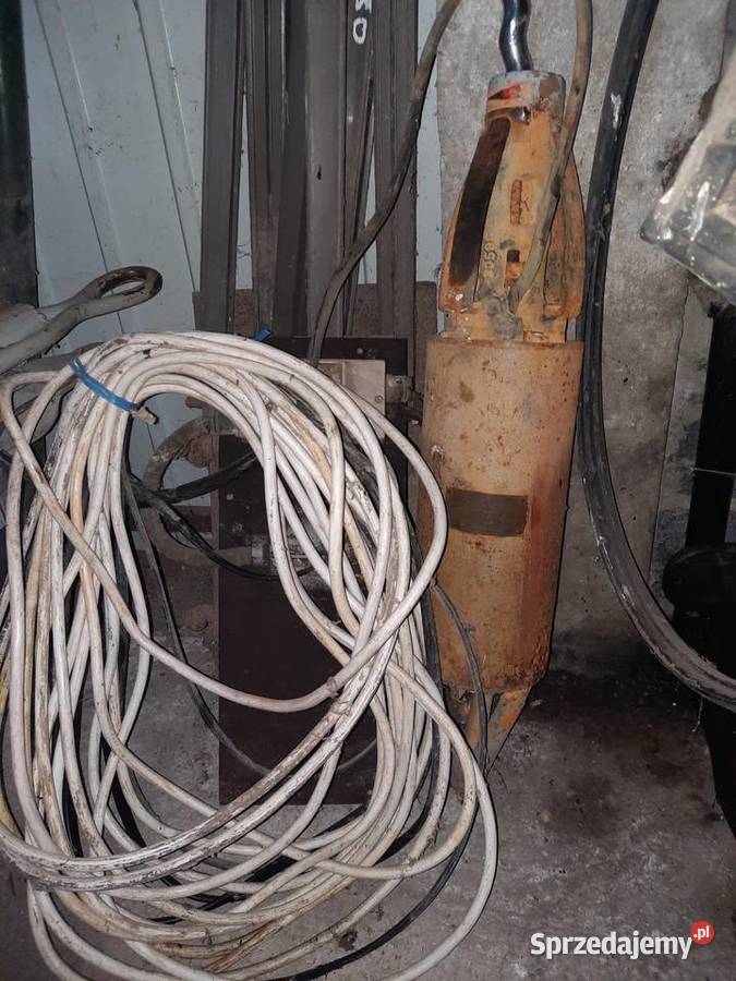 Pompa głębinowa Czeska Kabla około 30 mb Damiany