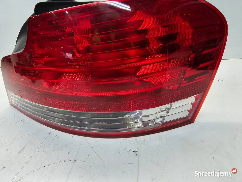LAMPA PRAWY TYŁ BMW 1 CABRIO E88 63214869810 Przystajń